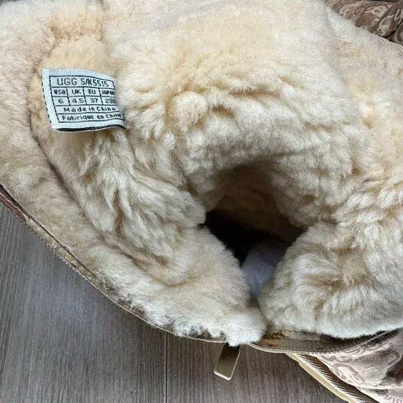 UGG 5515 Tall Winter Boots Womens 6 Lined Monogram Logo Zip Tan Beige - Picture 12 of 12